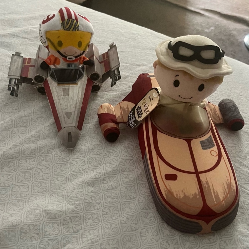 Hallmark Star Wars Itty Bittys 2 for $20.00